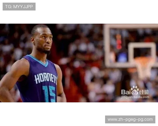 肯巴·沃克在黄蜂时期的关键球表现让球迷印象深刻